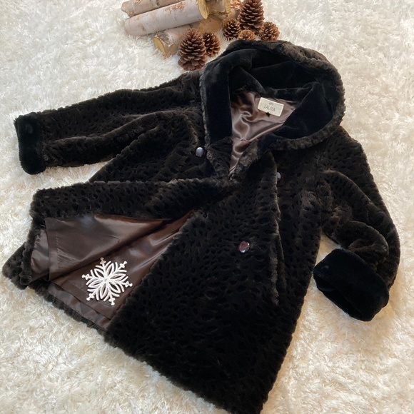 Utex for LAURA Jackets & Blazers - - 🐻HP🐻 UTEX for LAURA HOODED TEDDIE COAT ❄️